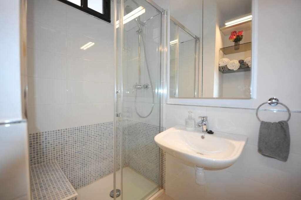 Atico Apartamento Loft Playa Victoria 加的斯 外观 照片